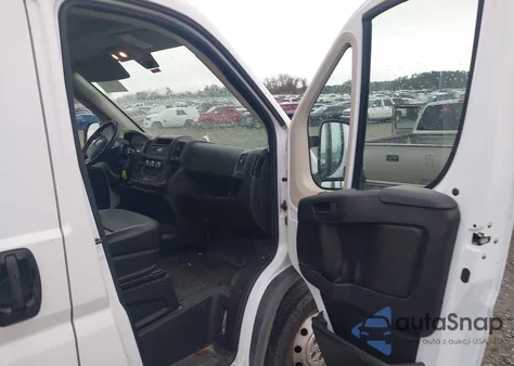 2017 Ram Promaster 1500 Low Roof 136 Wb z USA, uszkodzony, nr VIN 3C6TRVAG2HE516835